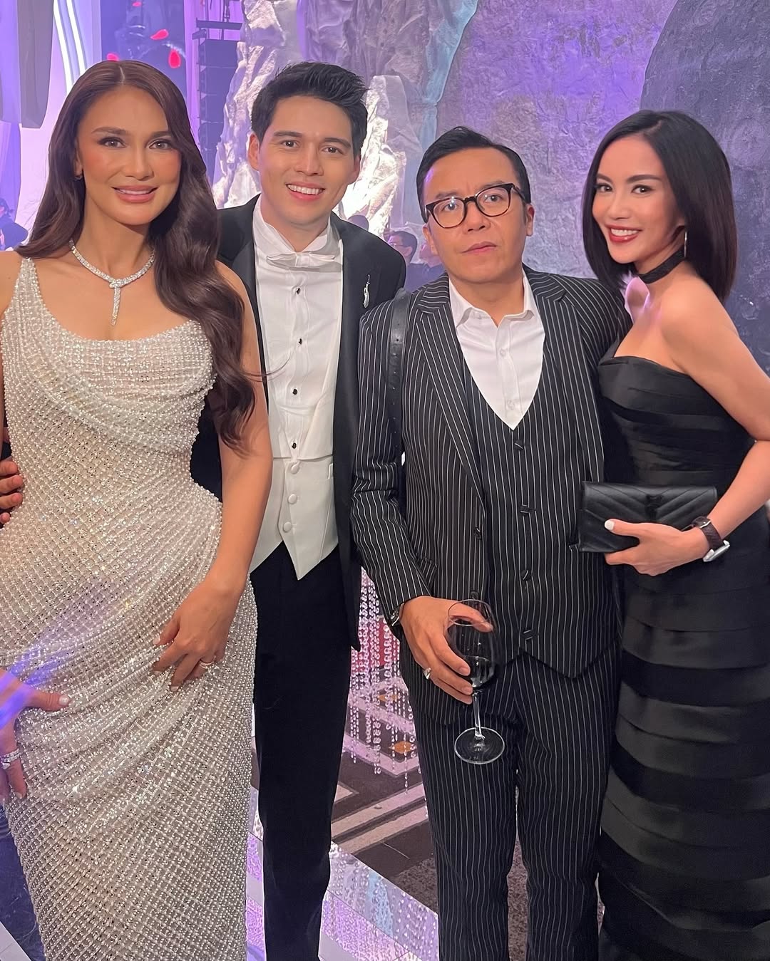 Ari Lasso dan Dearly Joshua di pernikahan Luna Maya dan Amxime Bouttier di Bali. [Instagram]